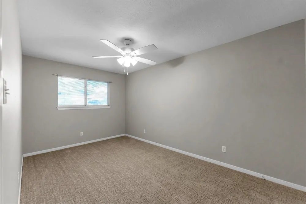 135 Snug Harbor Drive Conroe, TX 77356