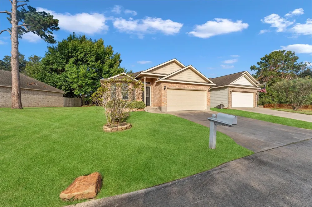 135 Snug Harbor Drive Conroe, TX 77356