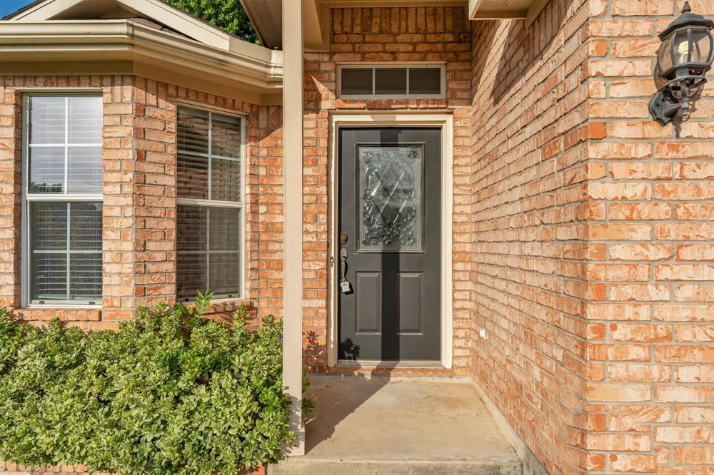 135 Snug Harbor Drive Conroe, TX 77356