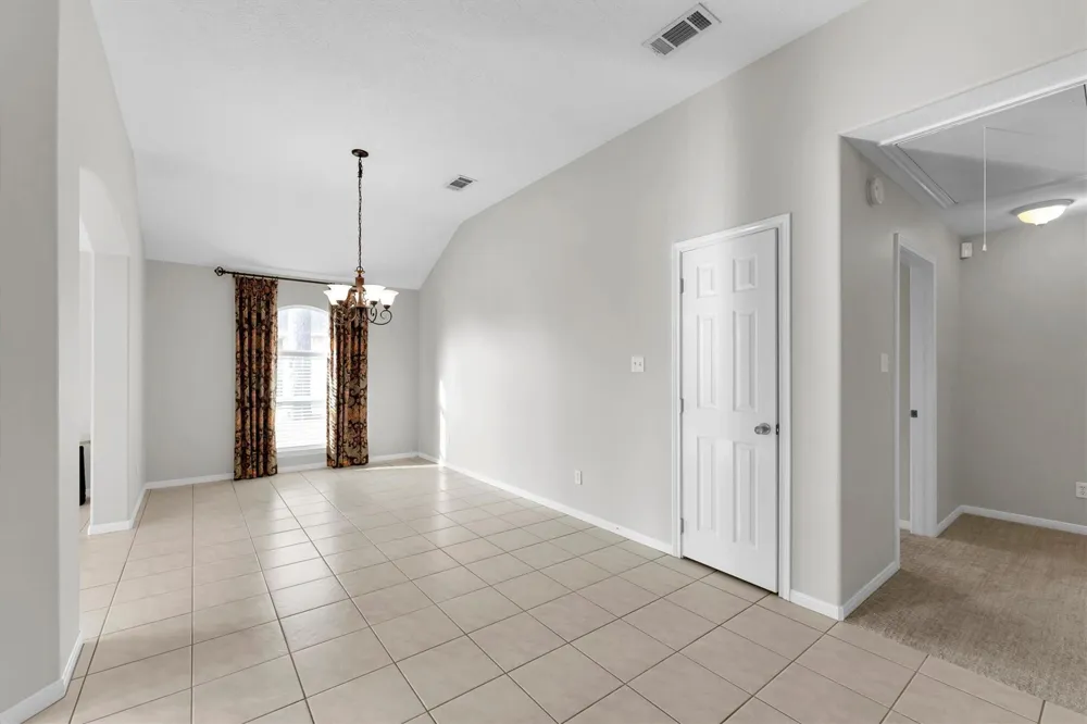 135 Snug Harbor Drive Conroe, TX 77356