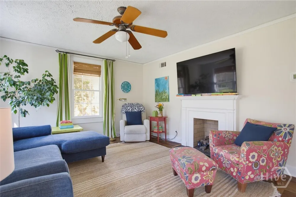 406 E 61st Street Savannah, GA 31405