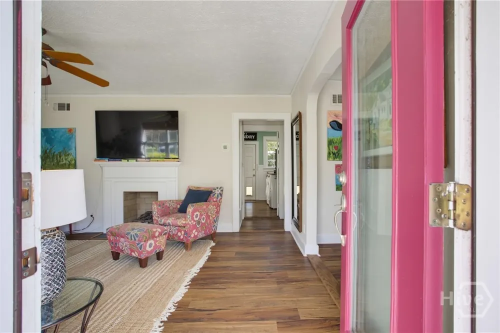 406 E 61st Street Savannah, GA 31405