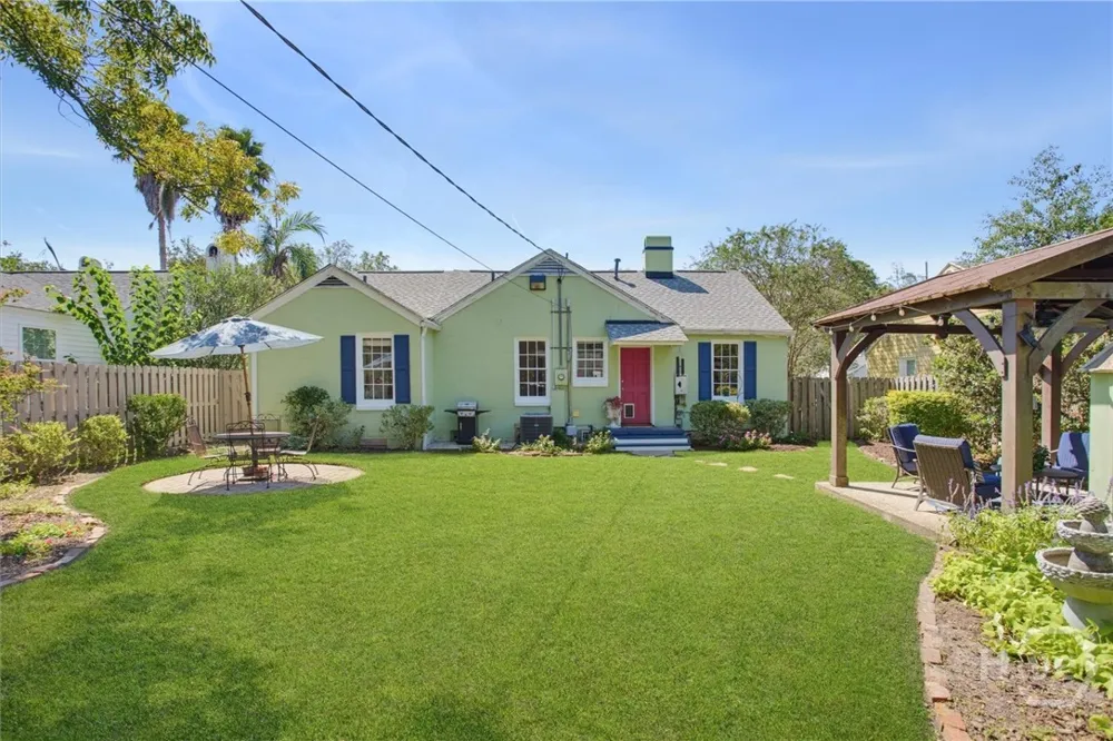 406 E 61st Street Savannah, GA 31405