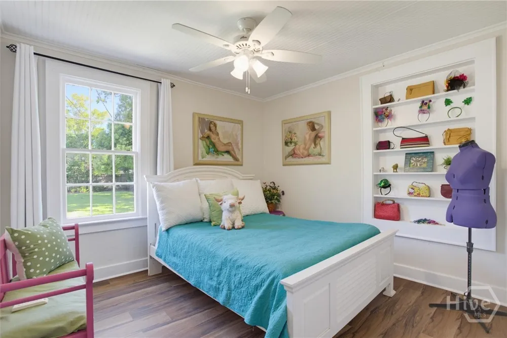 406 E 61st Street Savannah, GA 31405