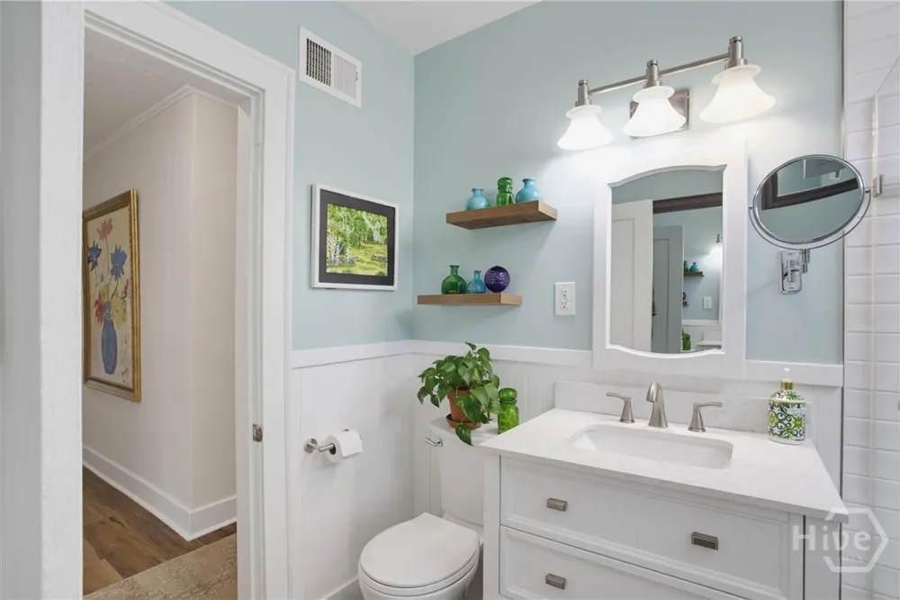 406 E 61st Street Savannah, GA 31405