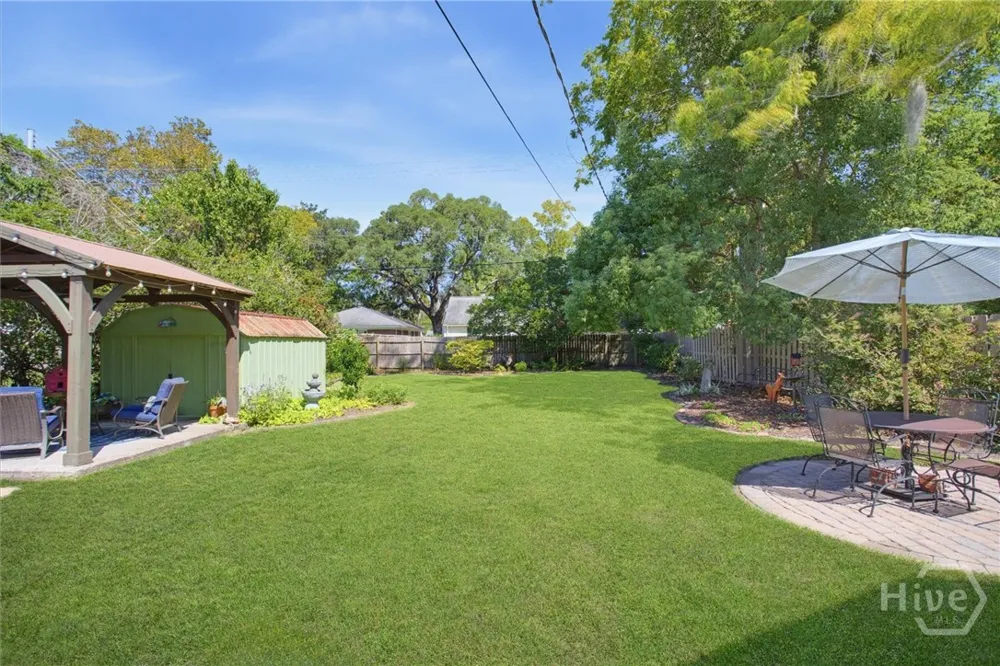 406 E 61st Street Savannah, GA 31405