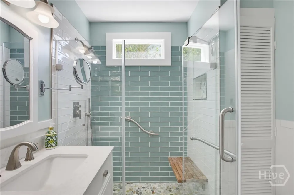 406 E 61st Street Savannah, GA 31405