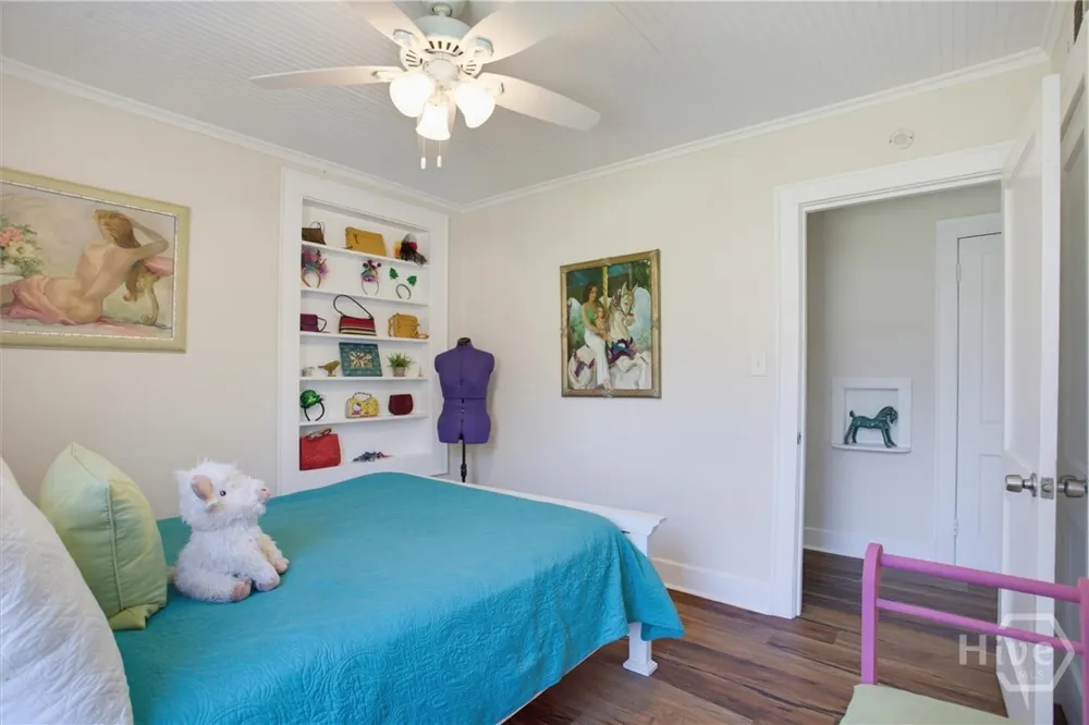 406 E 61st Street Savannah, GA 31405