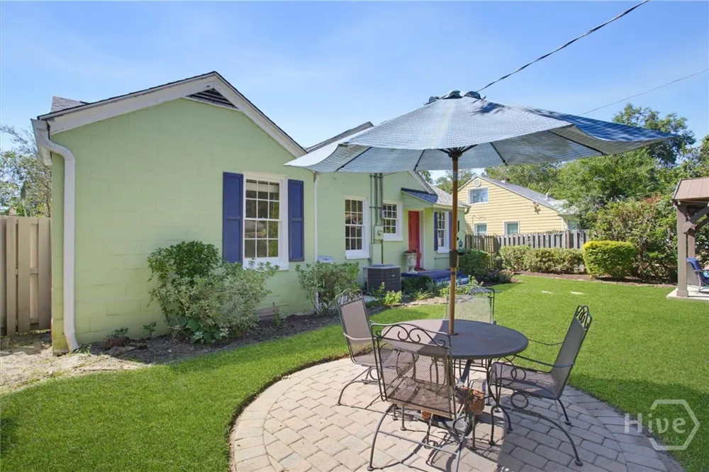 406 E 61st Street Savannah, GA 31405