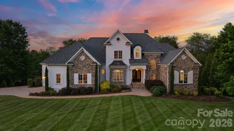 114 Cape Cod Way