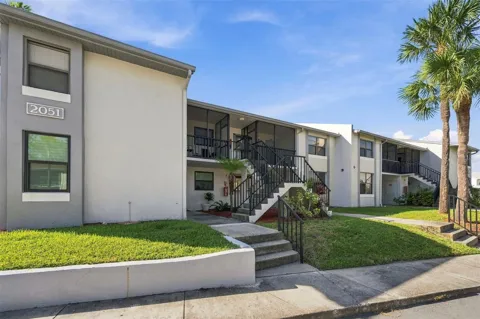 2051 SKIMMER COURT W #112