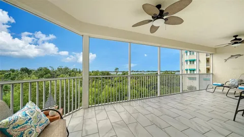 250 HIDDEN BAY DRIVE #302