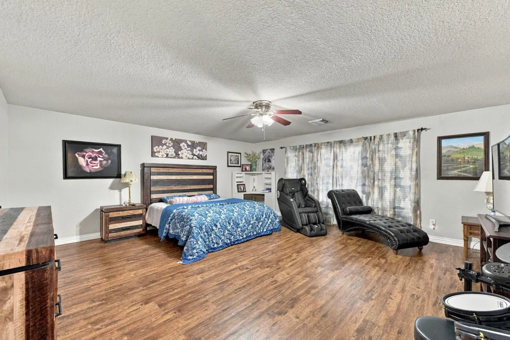 19911 Sternwood Manor Drive Spring, TX 77379
