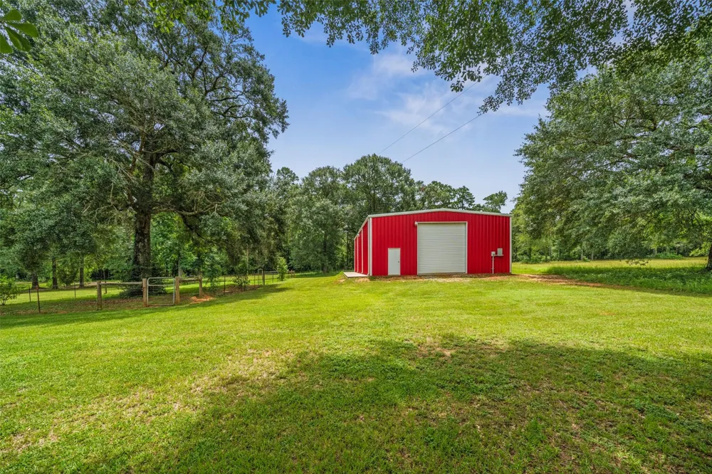 2222 Fm 945 Road S Cleveland, TX 77328