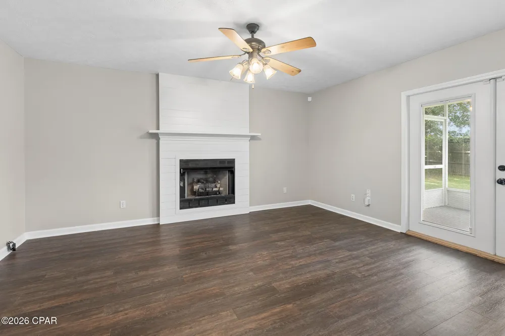 301 Lakeside Drive Panama City, FL 32404