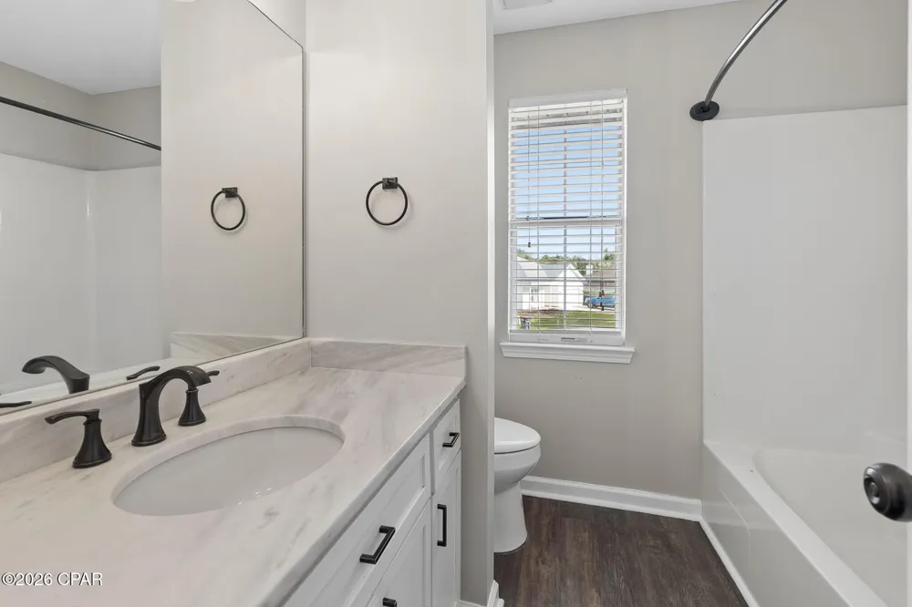301 Lakeside Drive Panama City, FL 32404