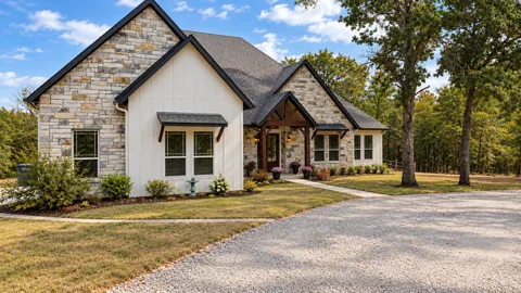 1098 Paradise Parkway