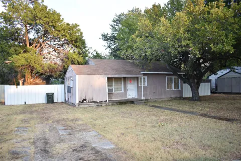 1802 Cottonwood Road