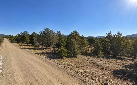 61 Pinon Hills Circle