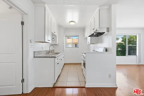 1812 Gramercy Place #6