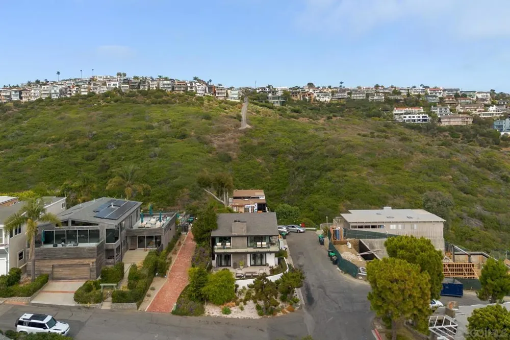 2568 Bonita Way Laguna Beach, CA 92651