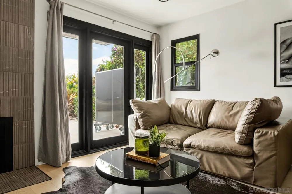 2568 Bonita Way Laguna Beach, CA 92651