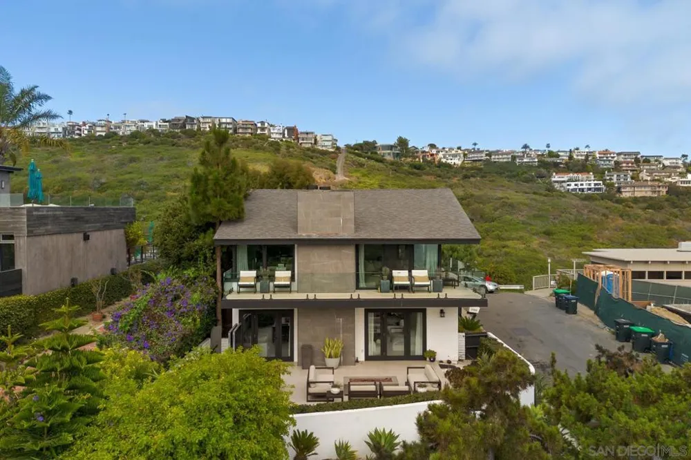 2568 Bonita Way Laguna Beach, CA 92651