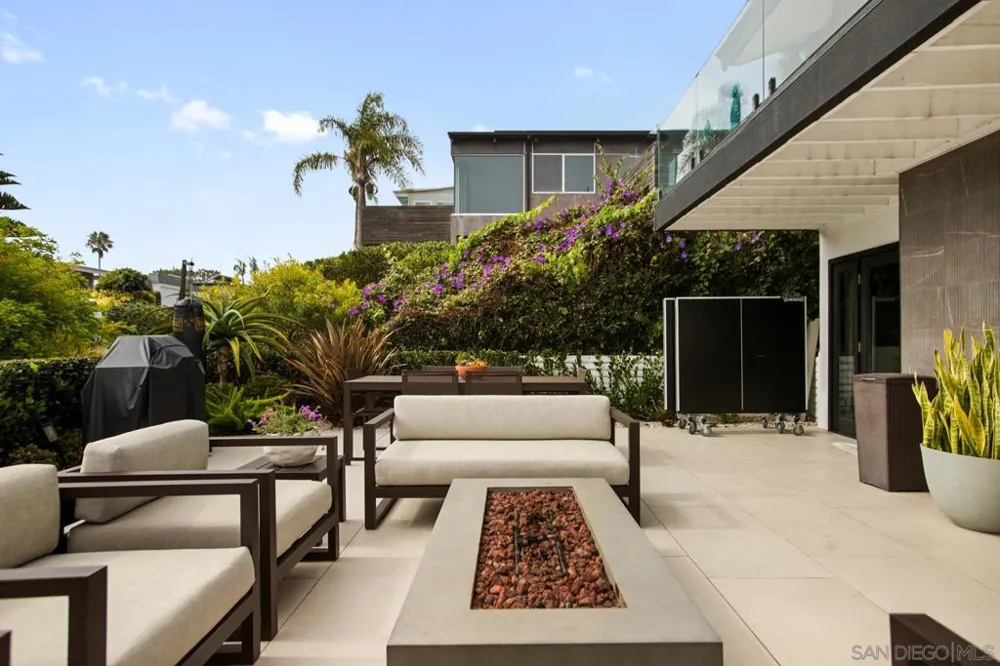 2568 Bonita Way Laguna Beach, CA 92651