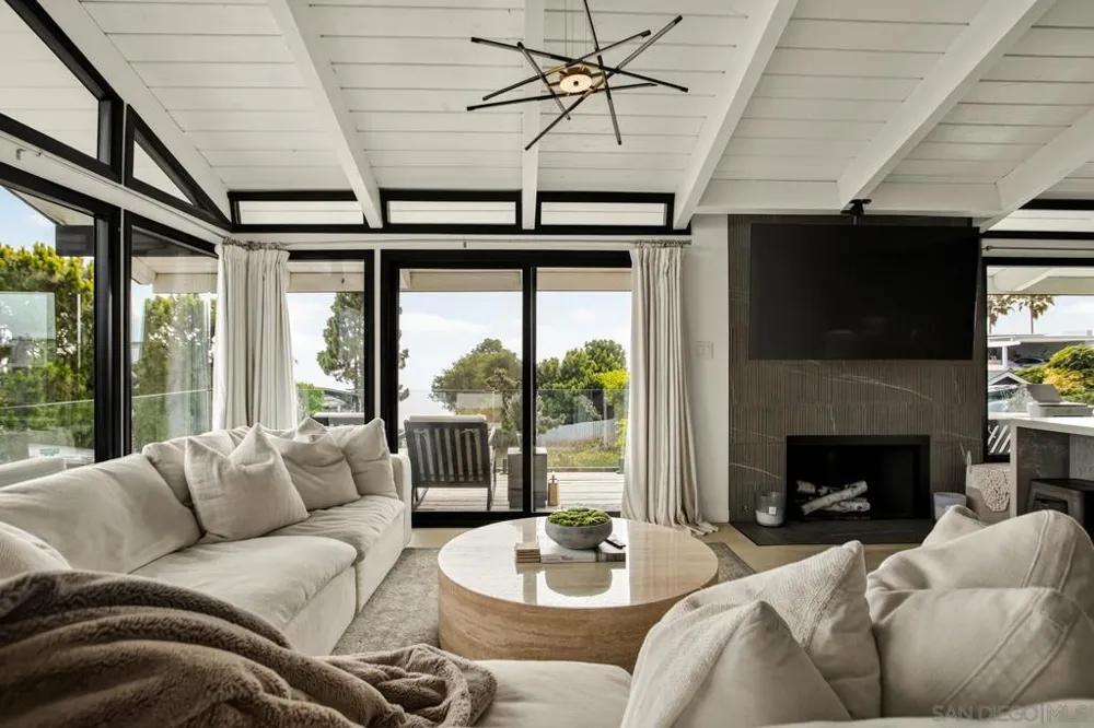 2568 Bonita Way Laguna Beach, CA 92651