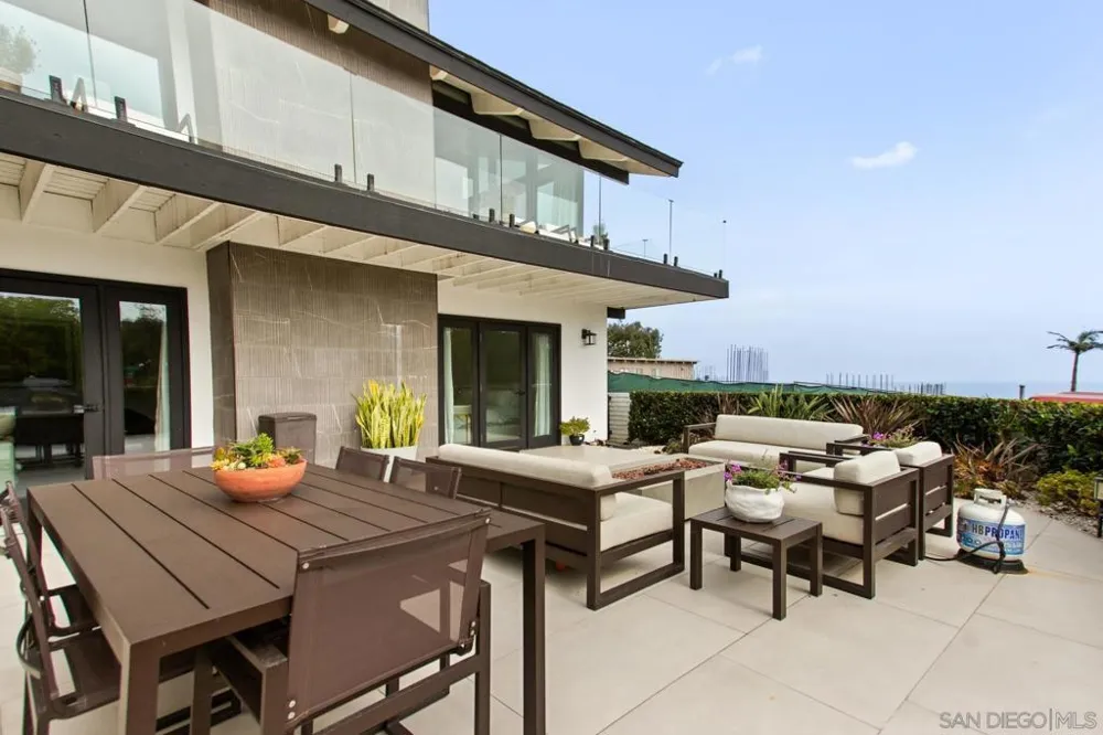 2568 Bonita Way Laguna Beach, CA 92651
