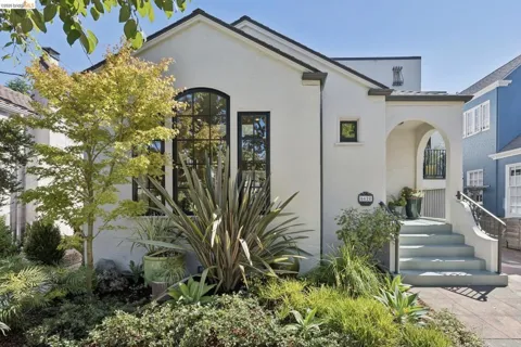 6628 Chabot Rd