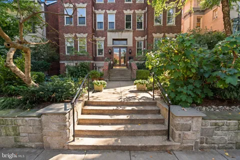 1832 BILTMORE STREET NW #31