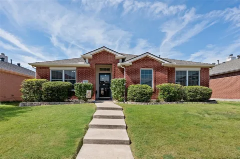305 Cobblestone Drive
