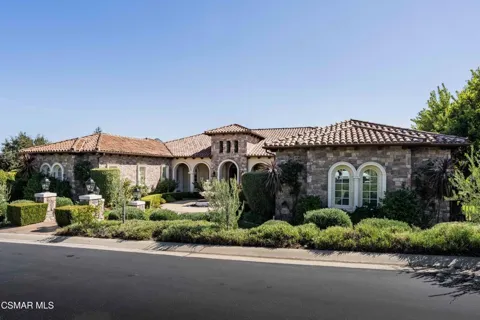 98 Queens Garden Drive