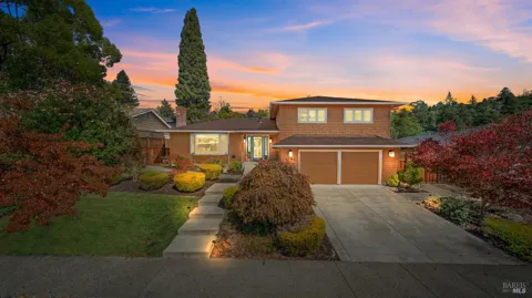 2206 Oak Hill Drive