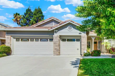 933 Mulberry Court