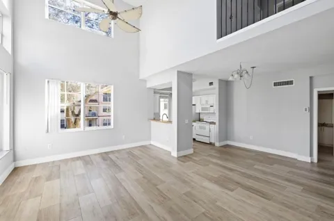 1116 University Boulevard #21