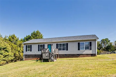 3242 Creekridge Country Road