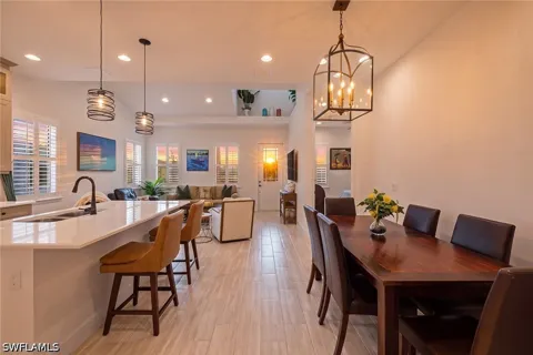 Saona Court