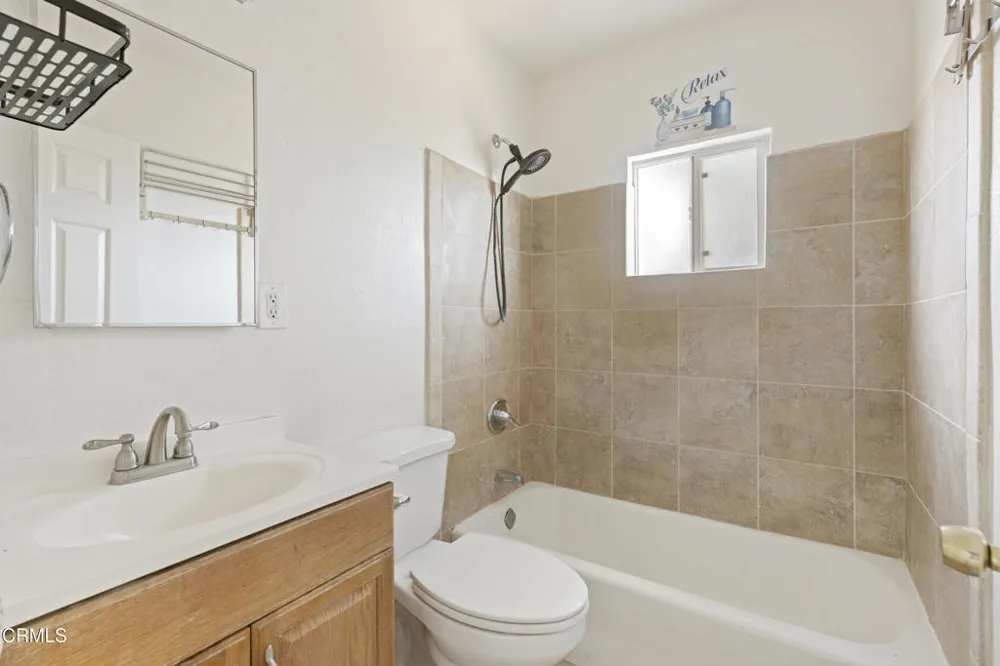 9824 Catawba Avenue Fontana, CA 92335