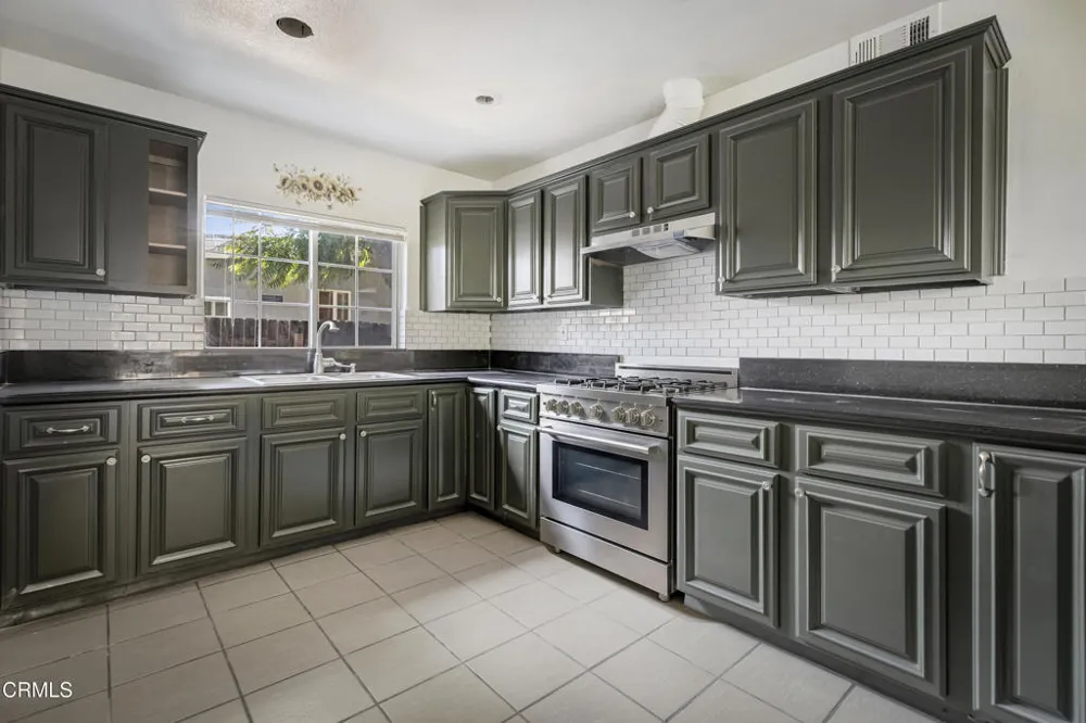 9824 Catawba Avenue Fontana, CA 92335