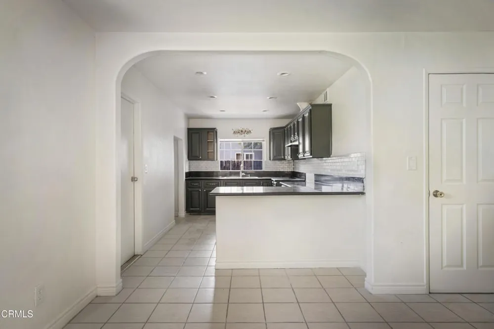 9824 Catawba Avenue Fontana, CA 92335