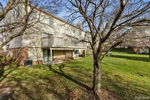 5611 Drake Hollow Drive W