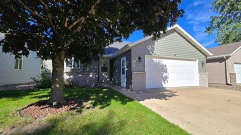27 Pine Tree Court