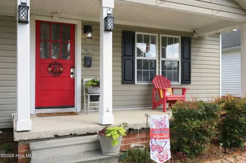 400 E 8th Street