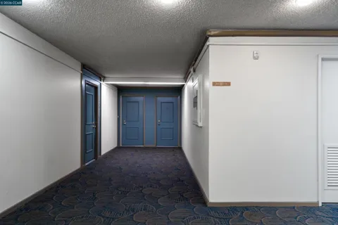 330 Civic Dr #410