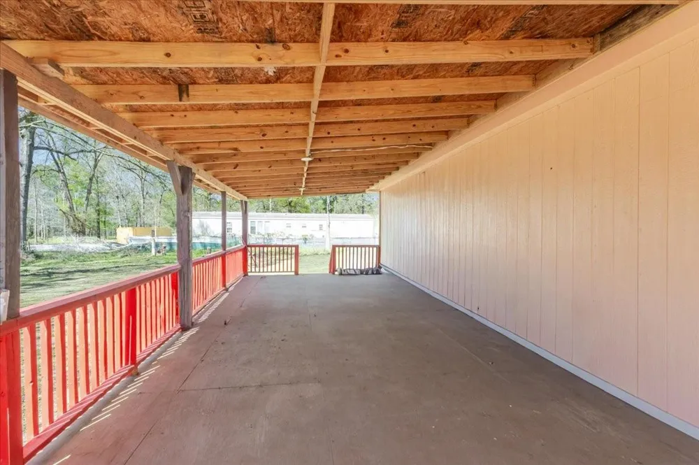691 Willow Drive Shepherd, TX 77371