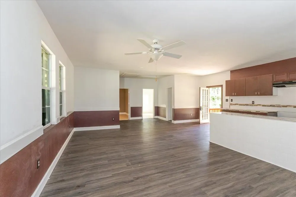 691 Willow Drive Shepherd, TX 77371