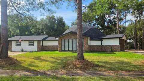2104 Hedgerose Lane