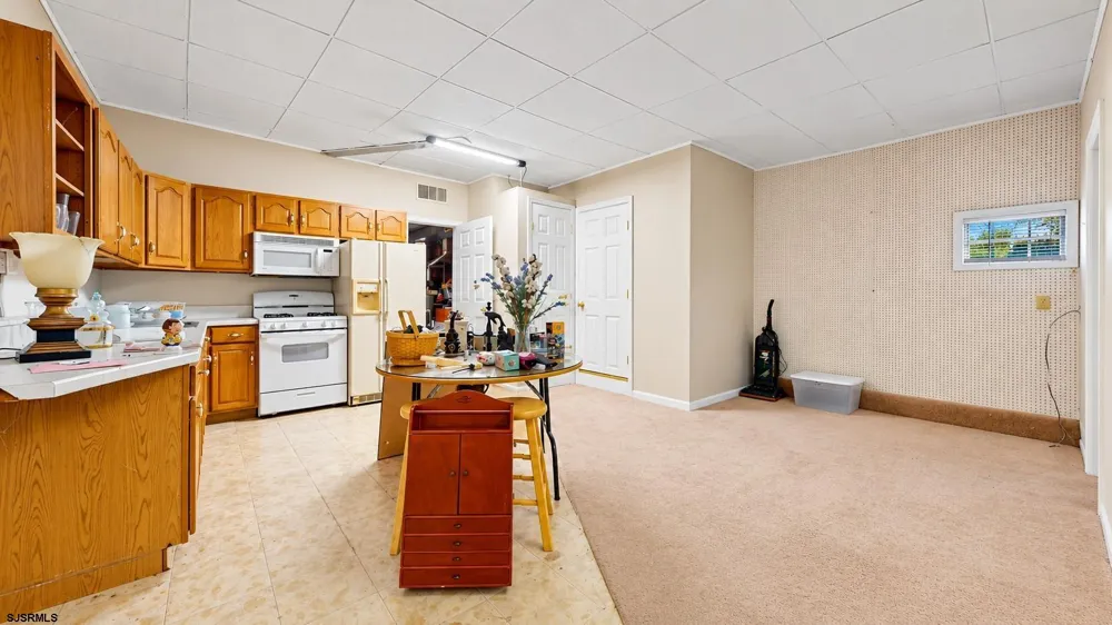 1124 Route 542 Egg Harbor City, NJ 08215